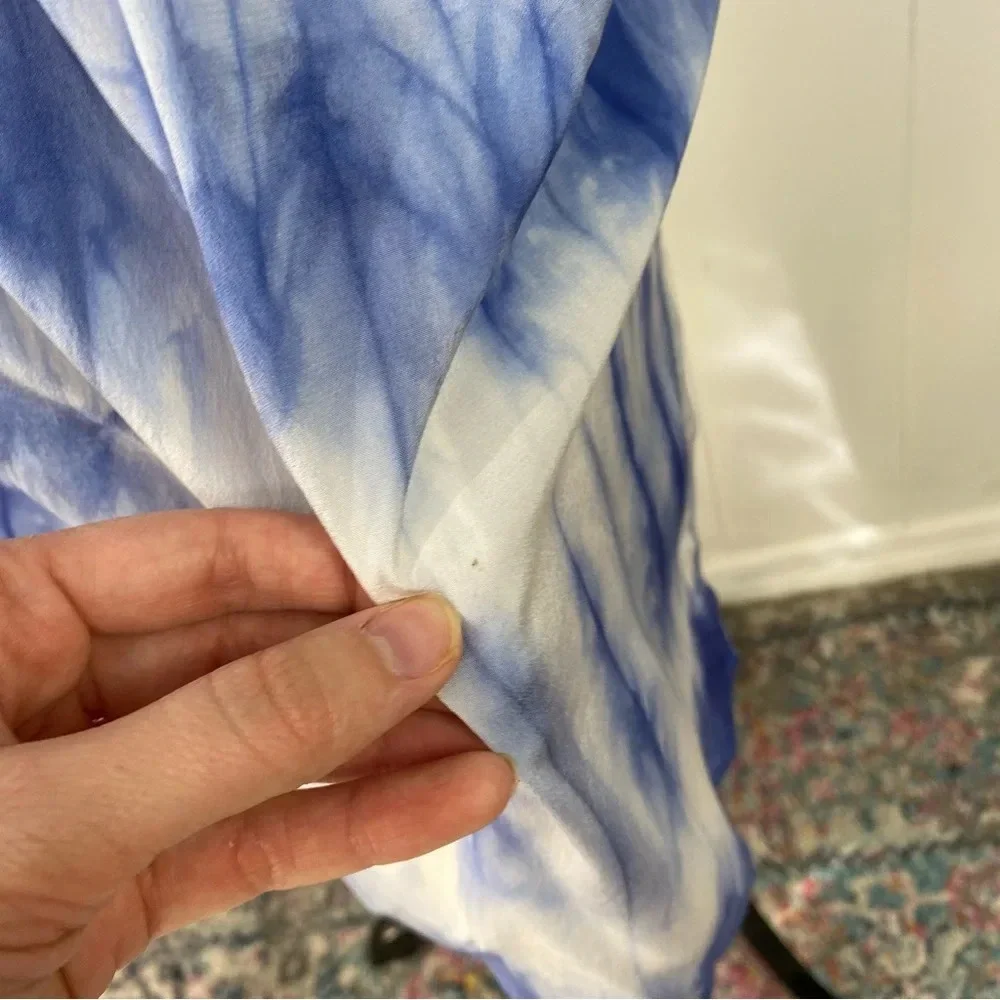 Alice‎ + Olivia Size XS Silk Tie Dye Cloud Print Flowy Button Dress Blue White